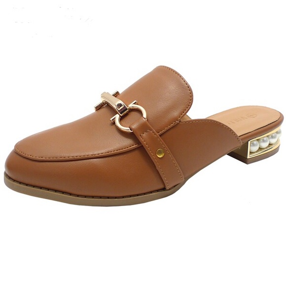 Shoes - 15 ✨Brown mules✨ Pearled heel PU leather